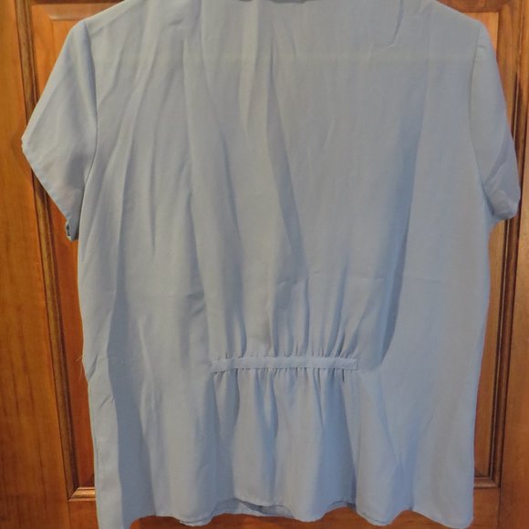 Covington Button Down Blouse - Large - Picture 3 of 3